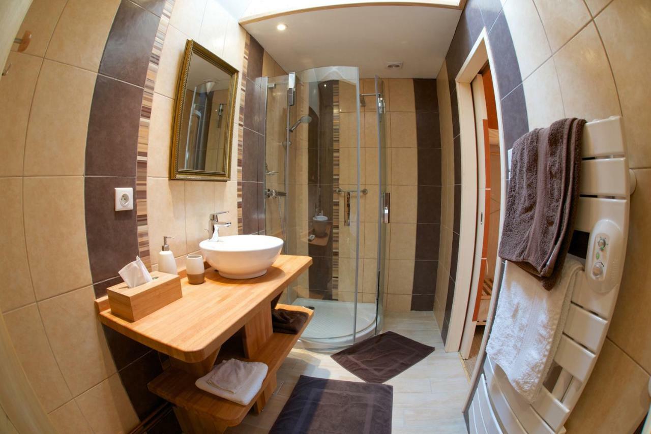 Bed and Breakfast Le Petit Saint-Julien Екстер'єр фото